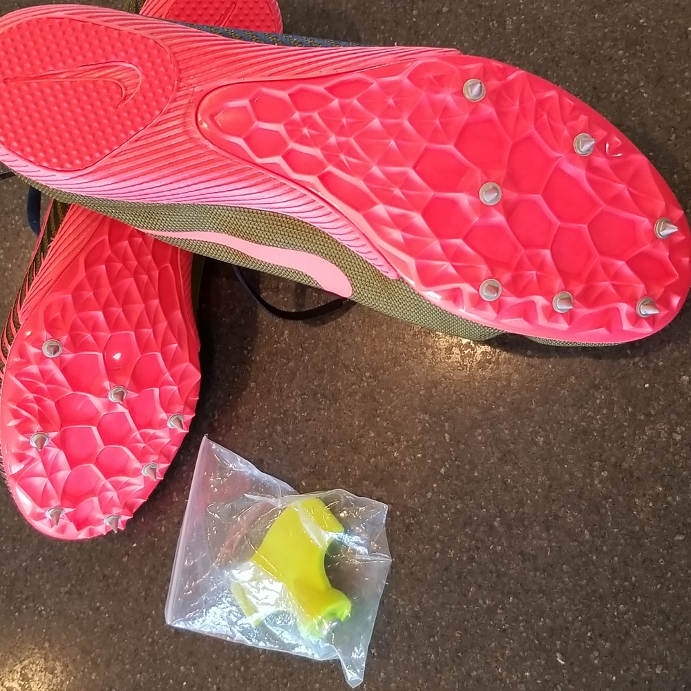 Track Spikes - Picture 3 of 4